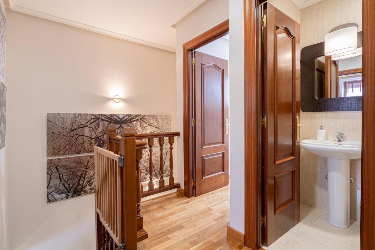 De La Guardia Suite Rosal Oviedo Ngoại thất bức ảnh