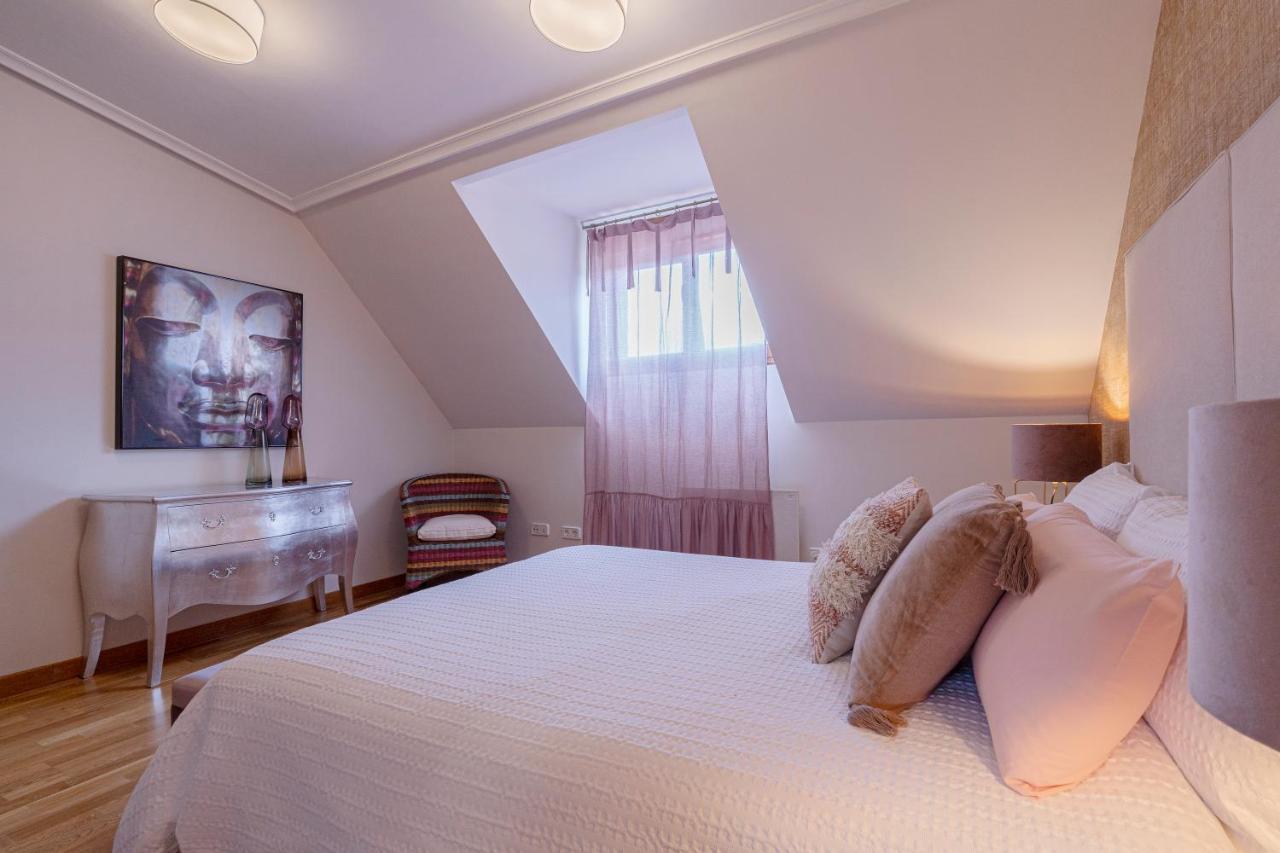 De La Guardia Suite Rosal Oviedo Ngoại thất bức ảnh