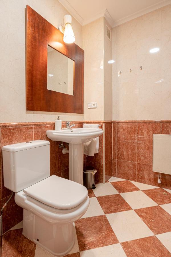 De La Guardia Suite Rosal Oviedo Ngoại thất bức ảnh