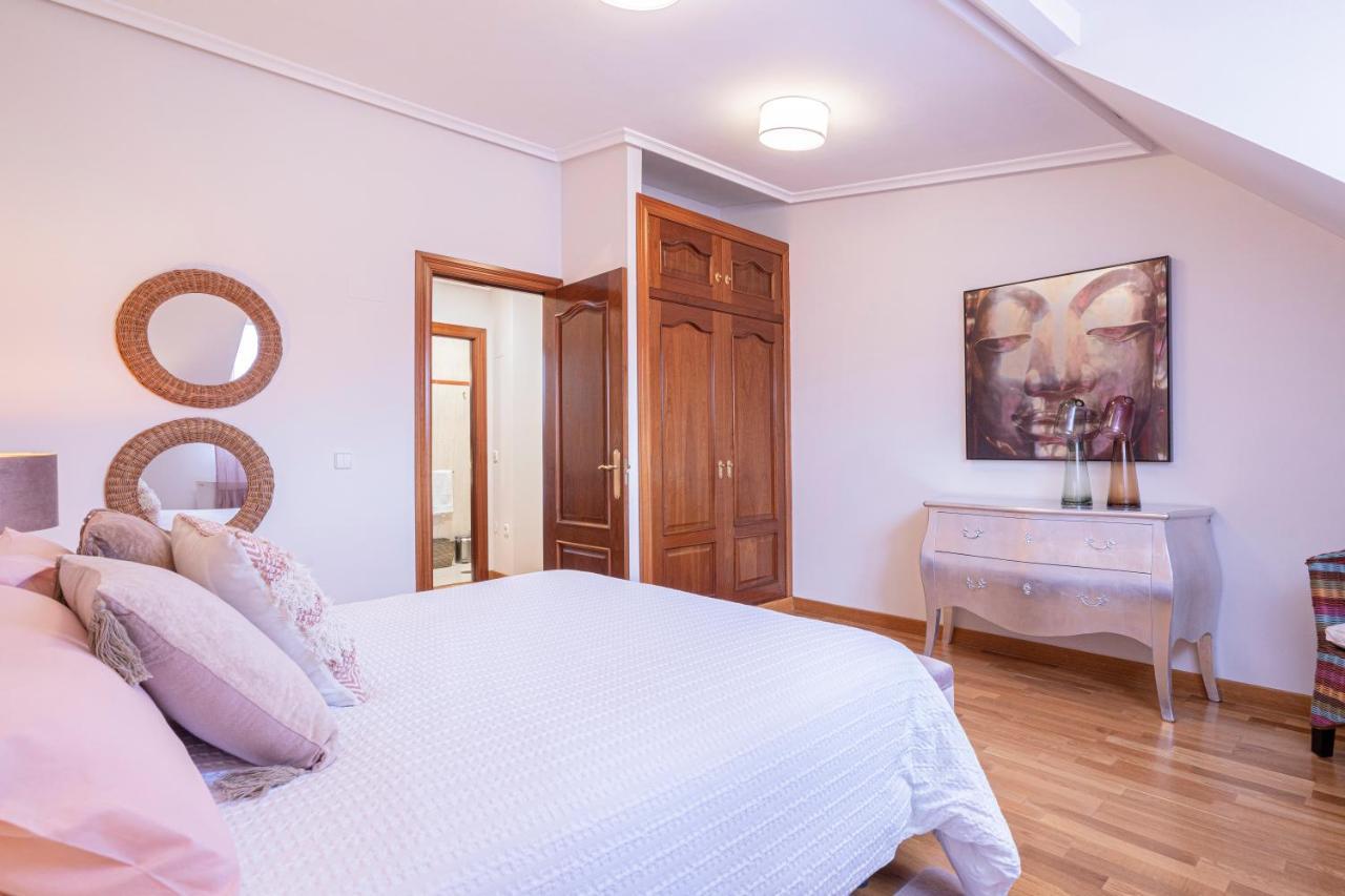 De La Guardia Suite Rosal Oviedo Ngoại thất bức ảnh
